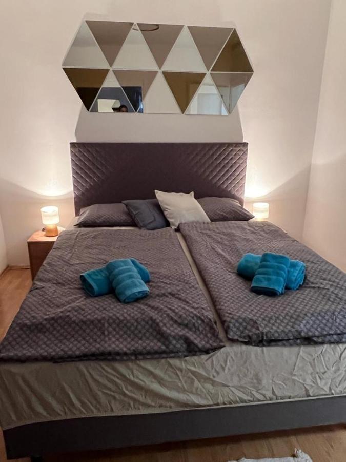 Apartman Lara ซาเกร็บ ภายนอก รูปภาพ