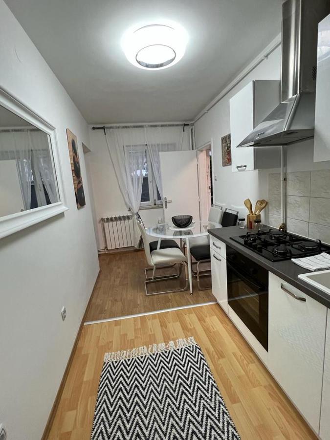 Apartman Lara ซาเกร็บ ภายนอก รูปภาพ